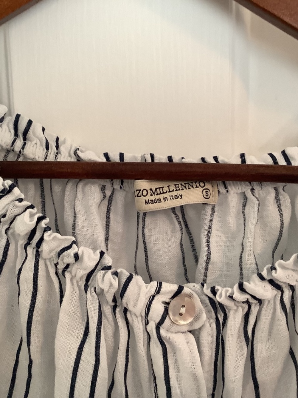 Linen striped Button down top - Picture 3 of 7